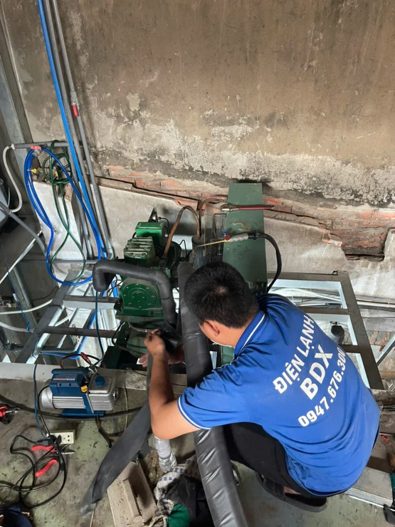 Máy Lạnh Âm Trần Công Suất Lớn - Giải Pháp Làm Mát Cao Cấp Cho Doanh Nghiệp