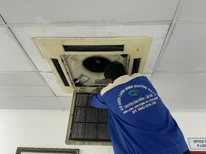 Sửa Máy Lạnh Âm Trần