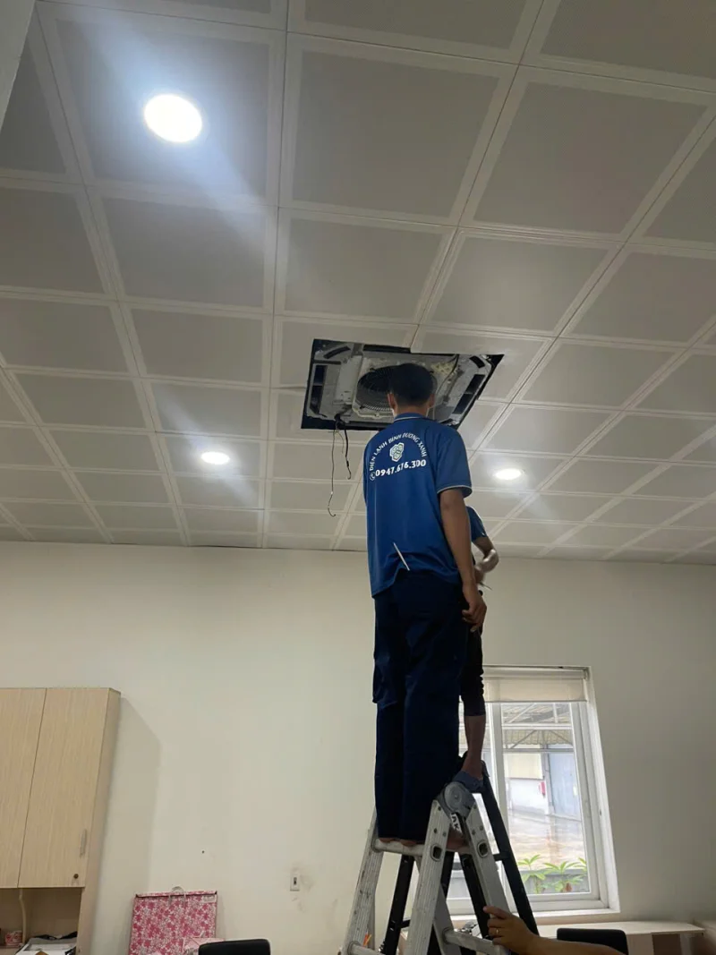Sửa Máy Lạnh Âm Trần